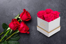 Load image into Gallery viewer, Preserved Real Roses in a Box Eternal Rose Gift Box Unique Gift Set for Her Long Lasting Roses Preserved Fresh Real Flower Rose Immortal Roses Valentine’S Day Anniversary Birthday Gift