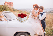 Load image into Gallery viewer, Preserved Real Roses in a Box Eternal Rose Gift Box Unique Gift Set for Her Long Lasting Roses Preserved Fresh Real Flower Rose Immortal Roses Valentine’S Day Anniversary Birthday Gift